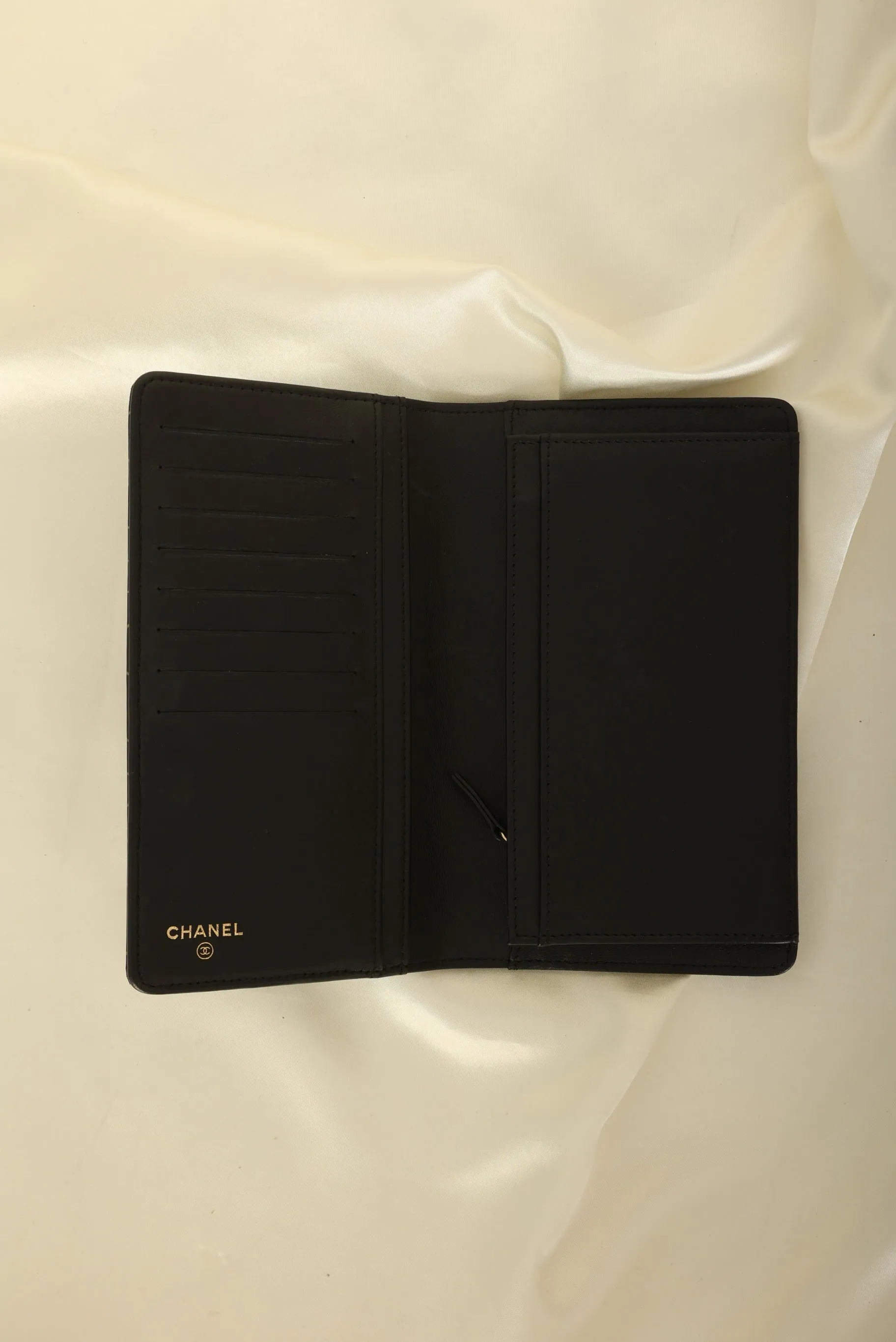 Chanel Camellia Wallet on Chain