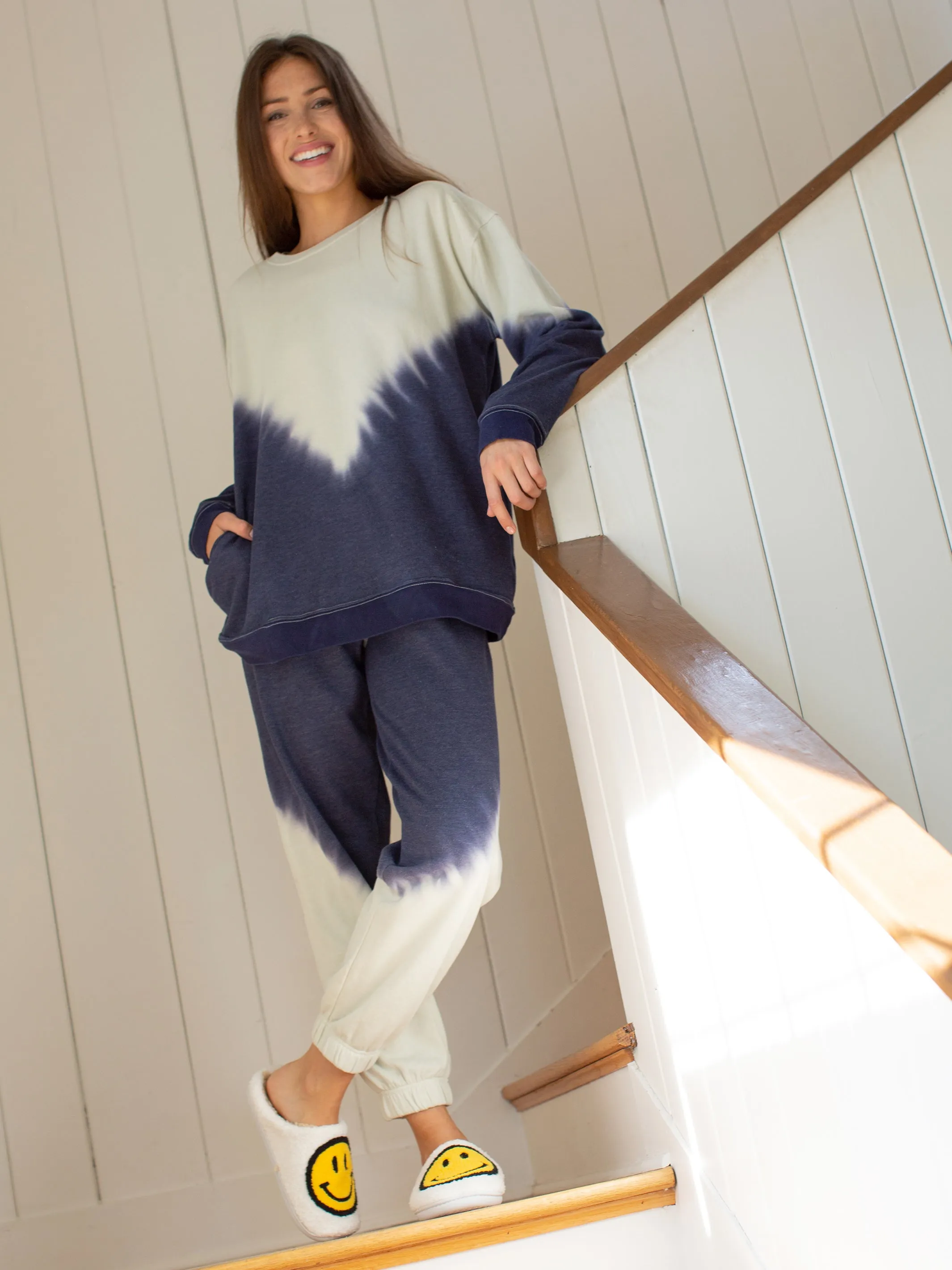 Comfy Crew Neck Sweatshirt - Navy Ombre