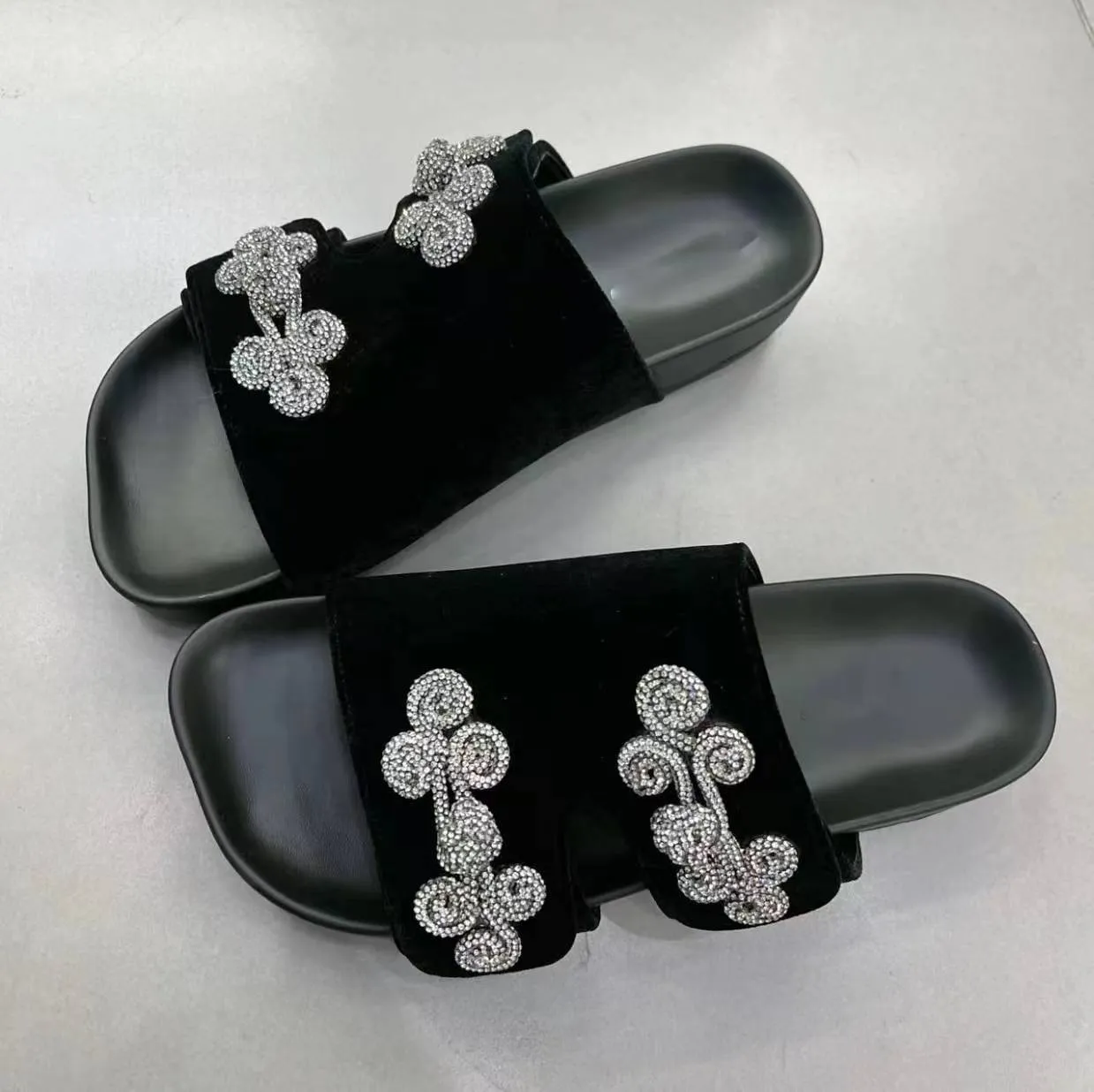New Soft-soled Slippers