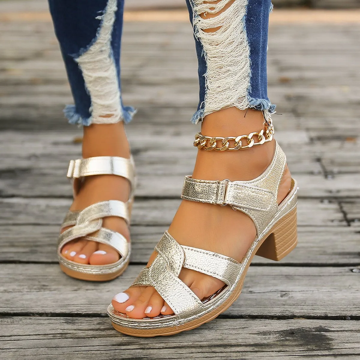 Open-toe criss-cross strap sandals