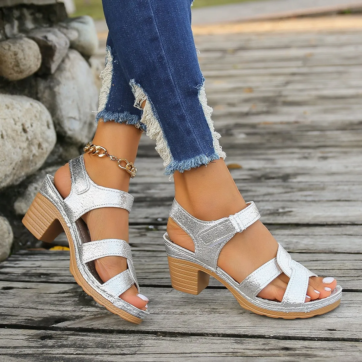 Open-toe criss-cross strap sandals