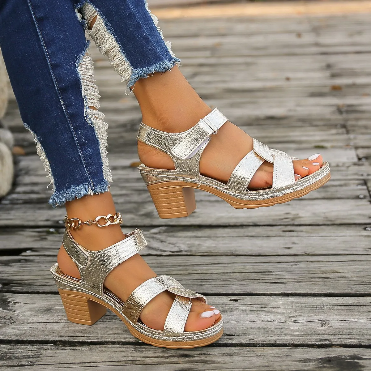 Open-toe criss-cross strap sandals