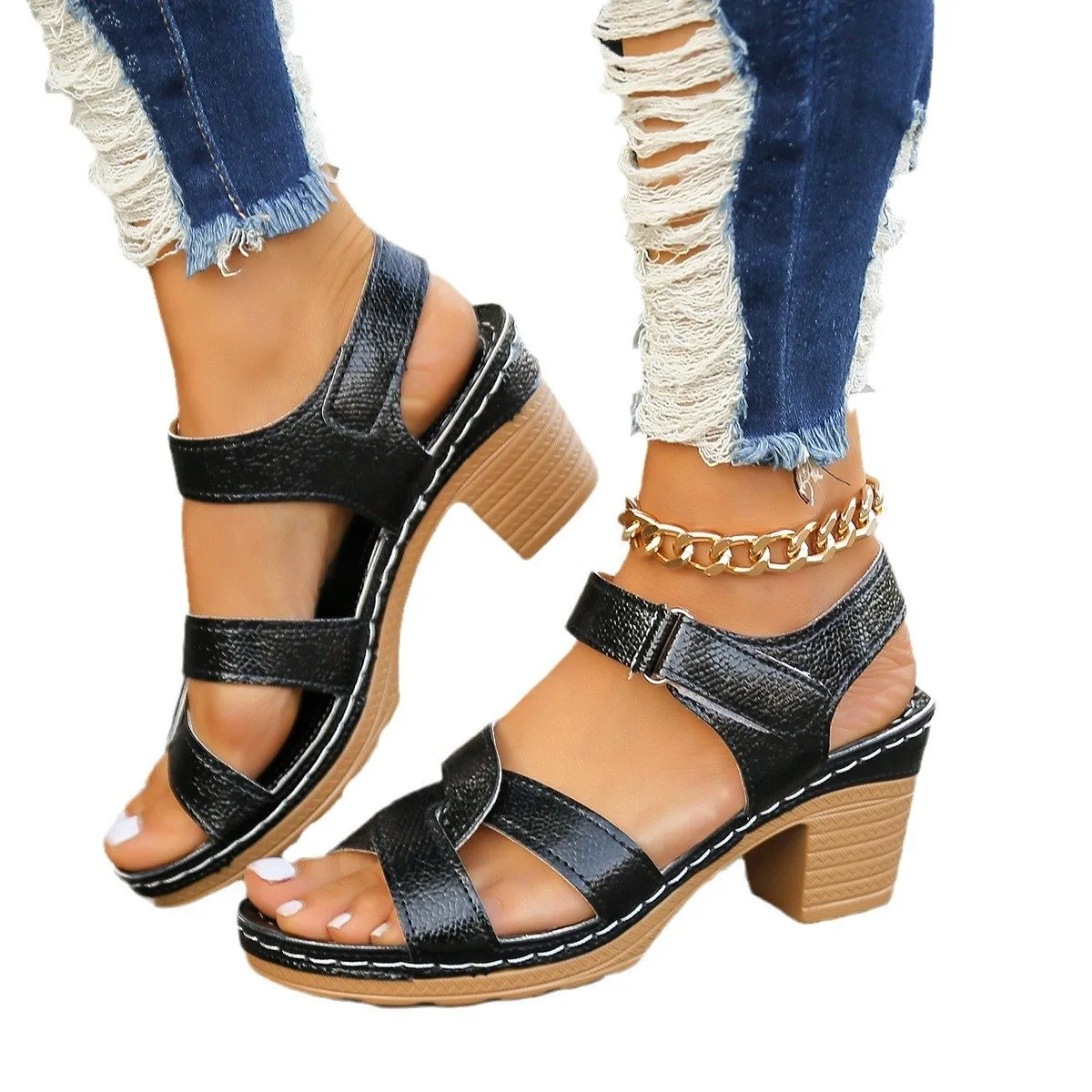 Open-toe criss-cross strap sandals