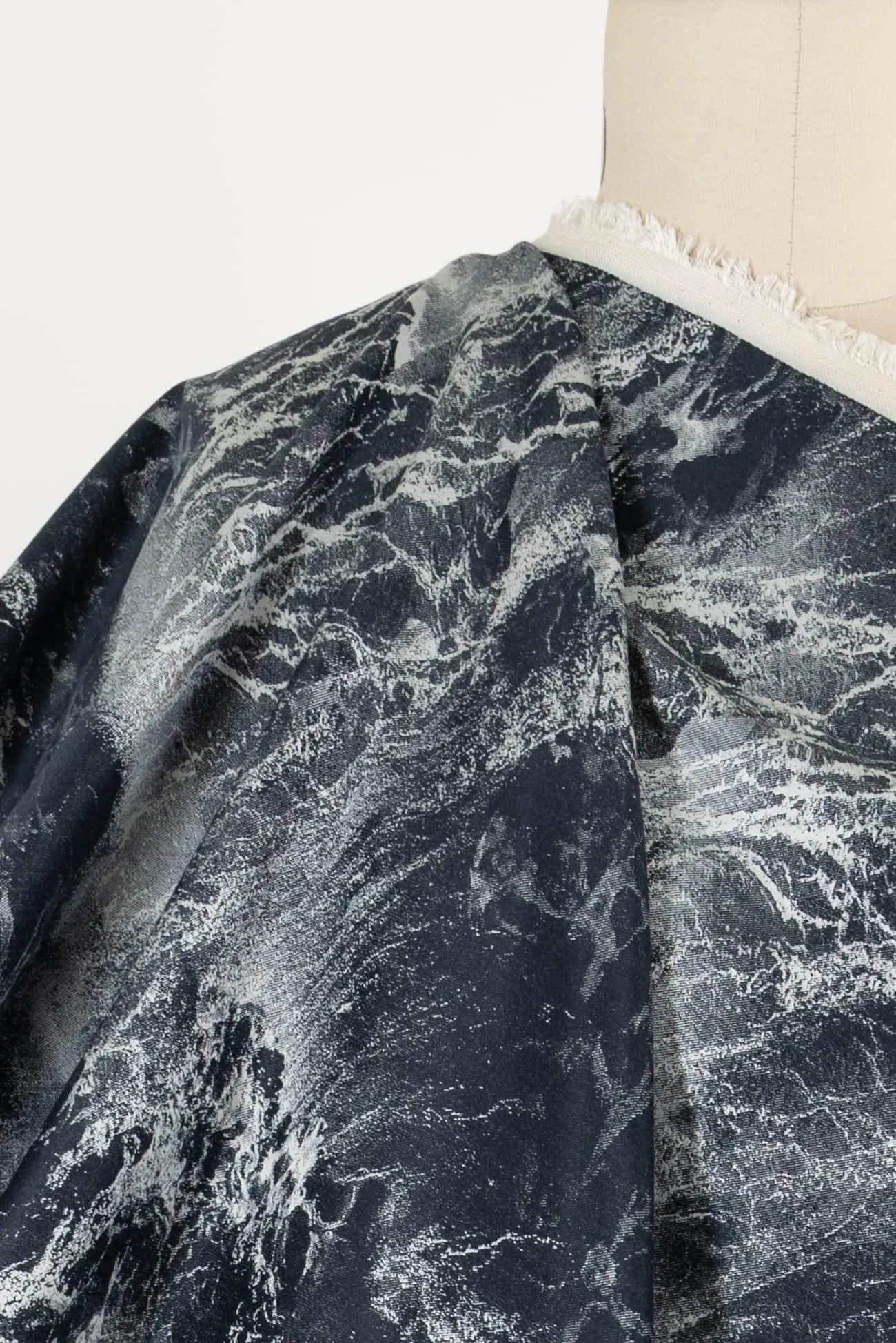 Seadrift Cotton Jacquard Woven (1 unit)½ yard - flaw line )