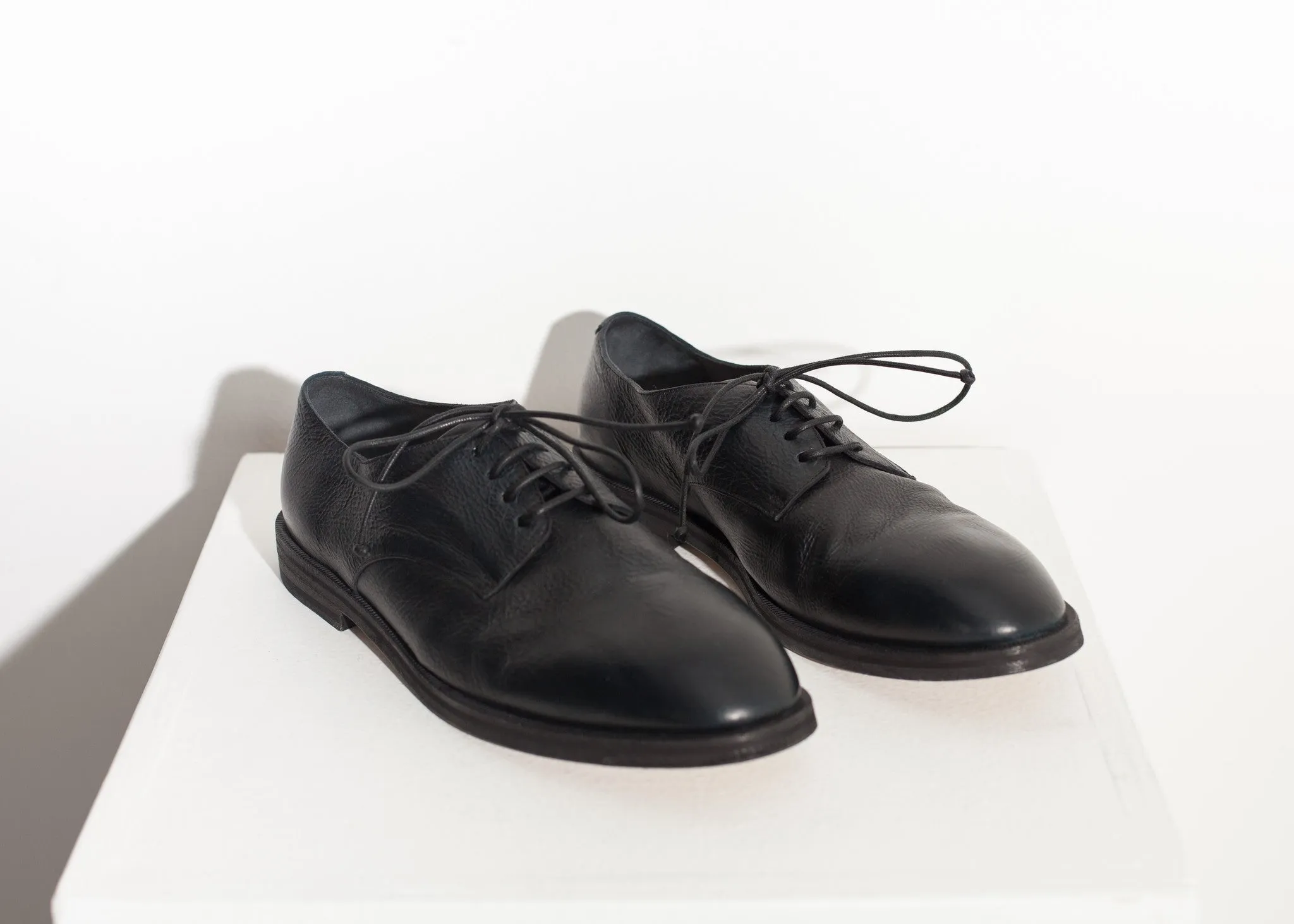 Stiro Oxford in Black -UEB